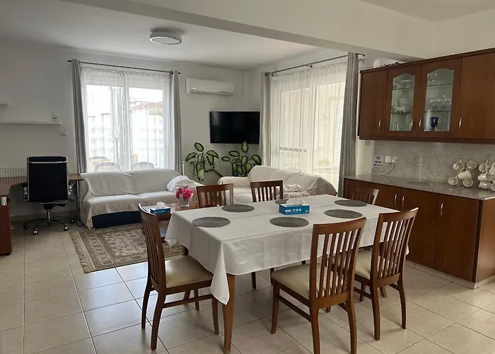 Villa Andy-350 M From The Beach